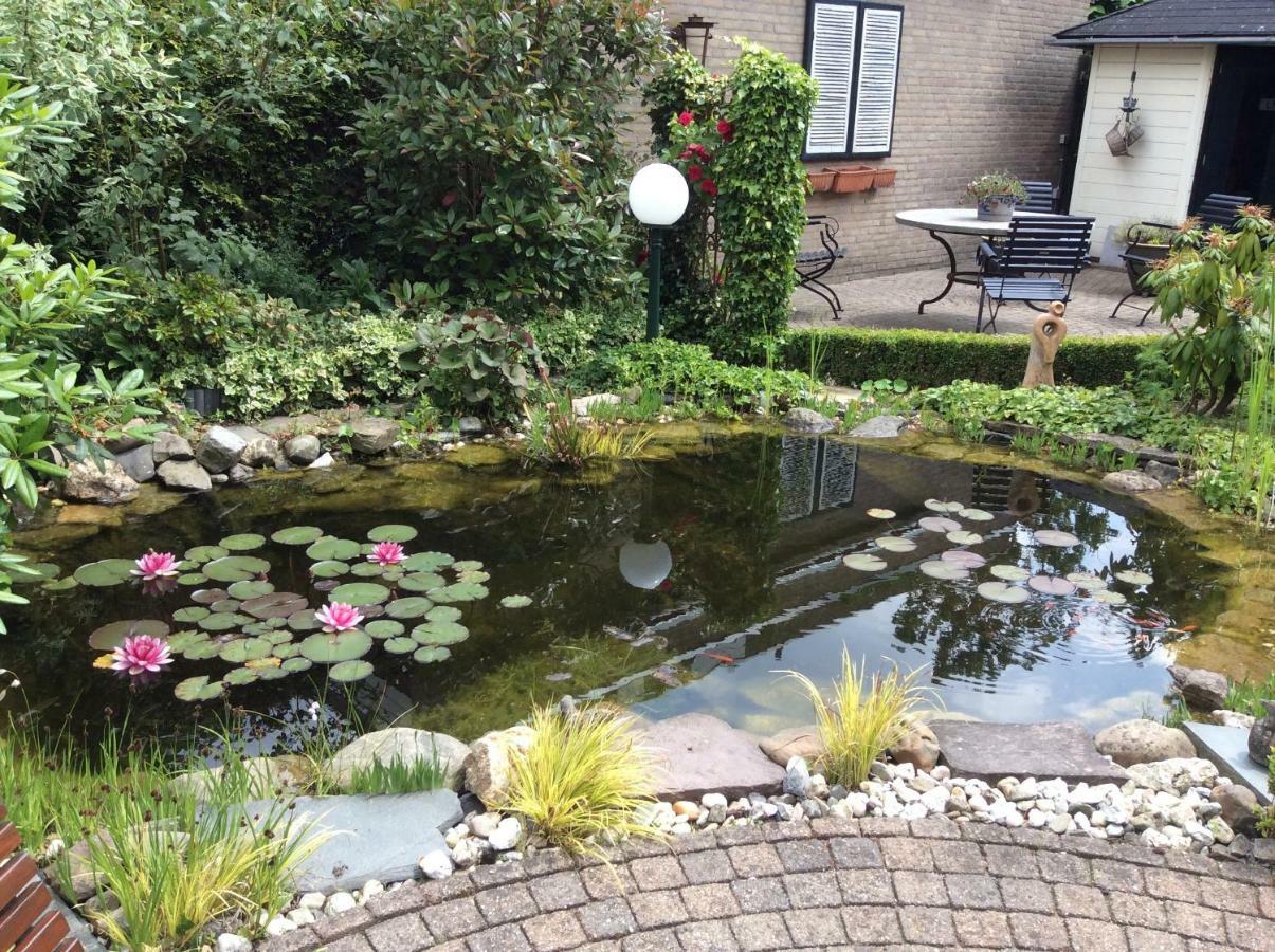 De Aremberg Bed & Breakfast Waalre Exterior photo
